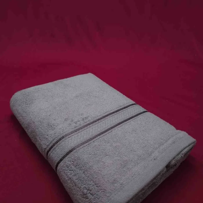 LavishEssence Premium Cotton Bath Towel (D Grey)
