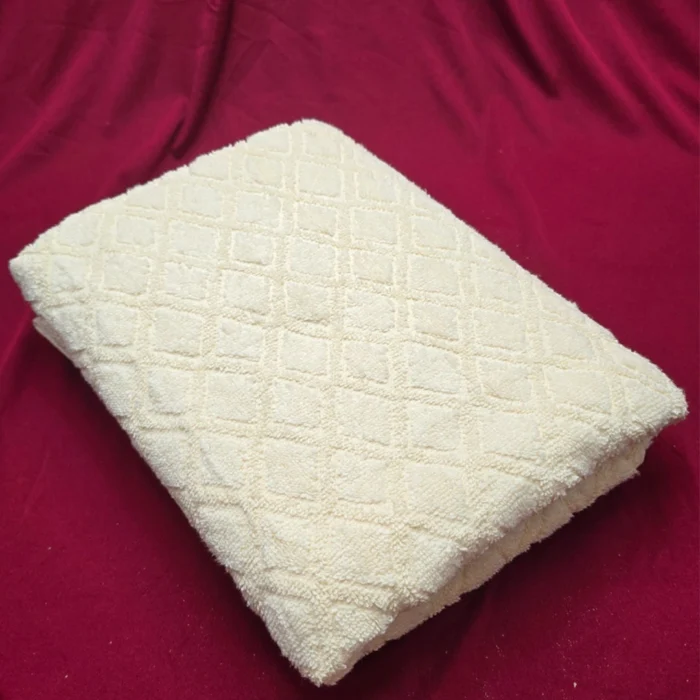 Diamond Delights - Premium Bath Towel (Ivory)
